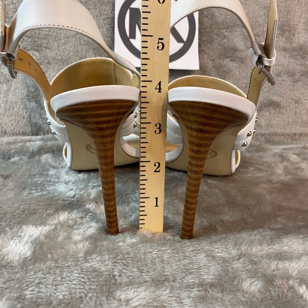 Michael Kor’s Leather Sandals - Picture 6 of 9
